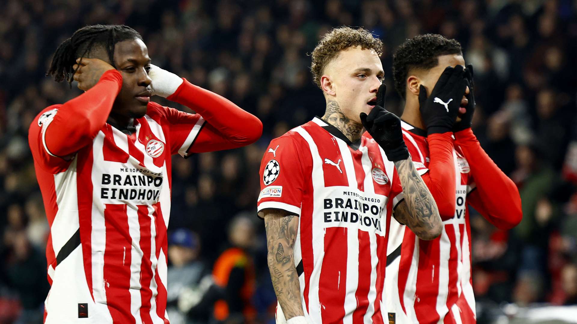 背景使他在 背景使他在